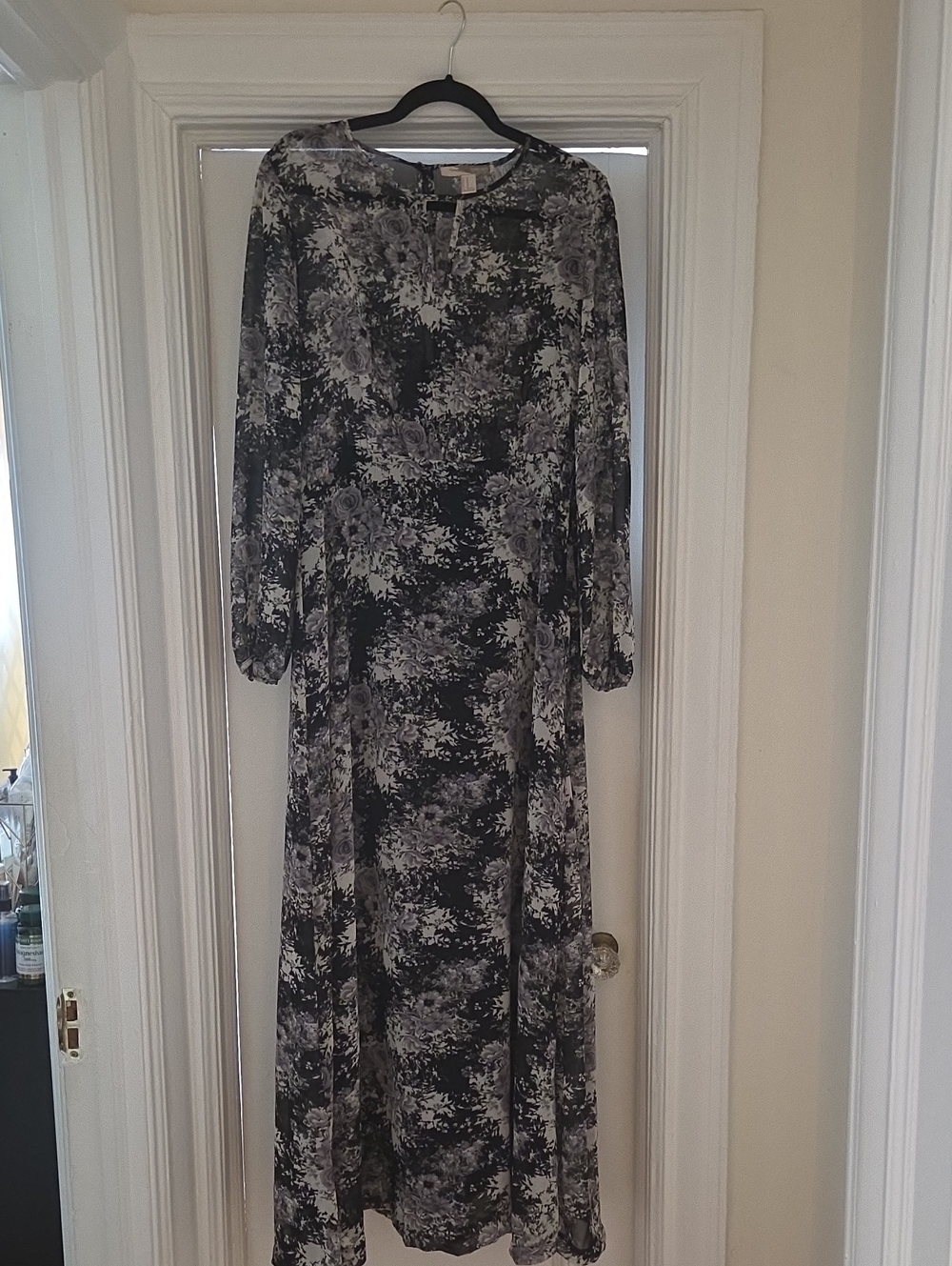 Forever 21 Black and Gray Floral Maxi Dress